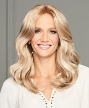 Load image into Gallery viewer, Center of Attention Women's Wigs HAIRUWEAR