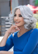 Load image into Gallery viewer, Isabella Women's Wigs Envy