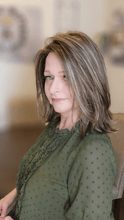 Load image into Gallery viewer, Karlie Wig JON RENAU | EASIHAIR