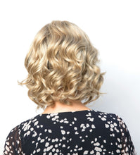 Load image into Gallery viewer, Reign Wig Aderans