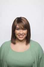 Load image into Gallery viewer, Vada Women's Wig Aderans